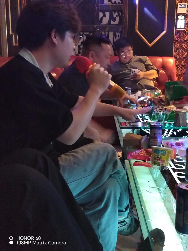ktv欢唱